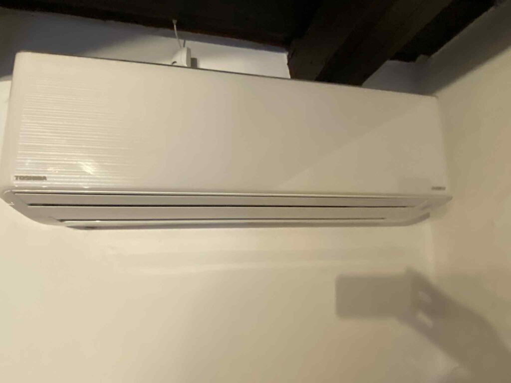 beltéri egység felszerelve kész a működésre Abod klíma